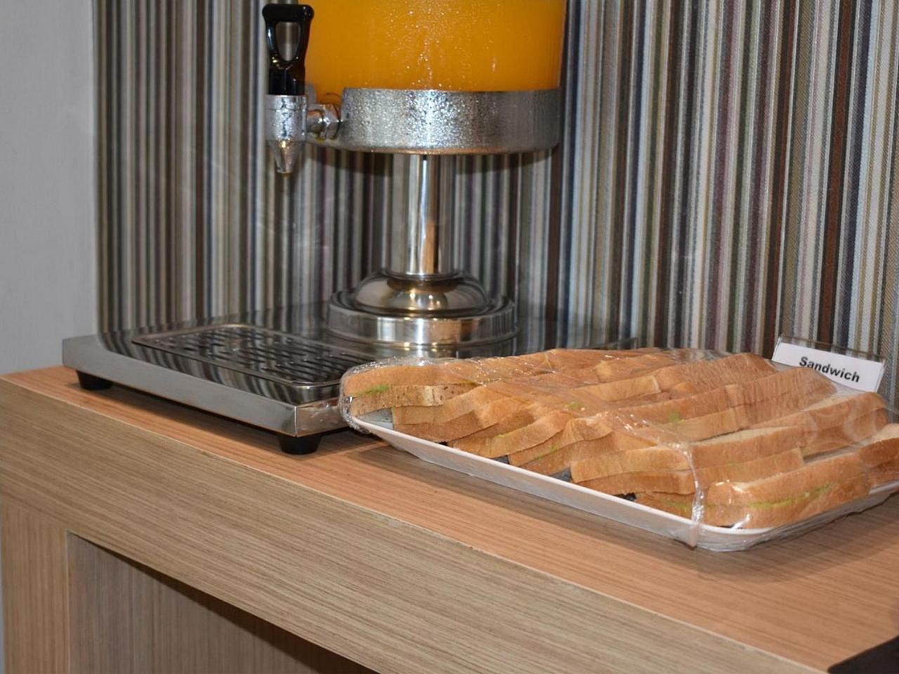 Fortune D Hotel Maesot Mae Sot Ngoại thất bức ảnh